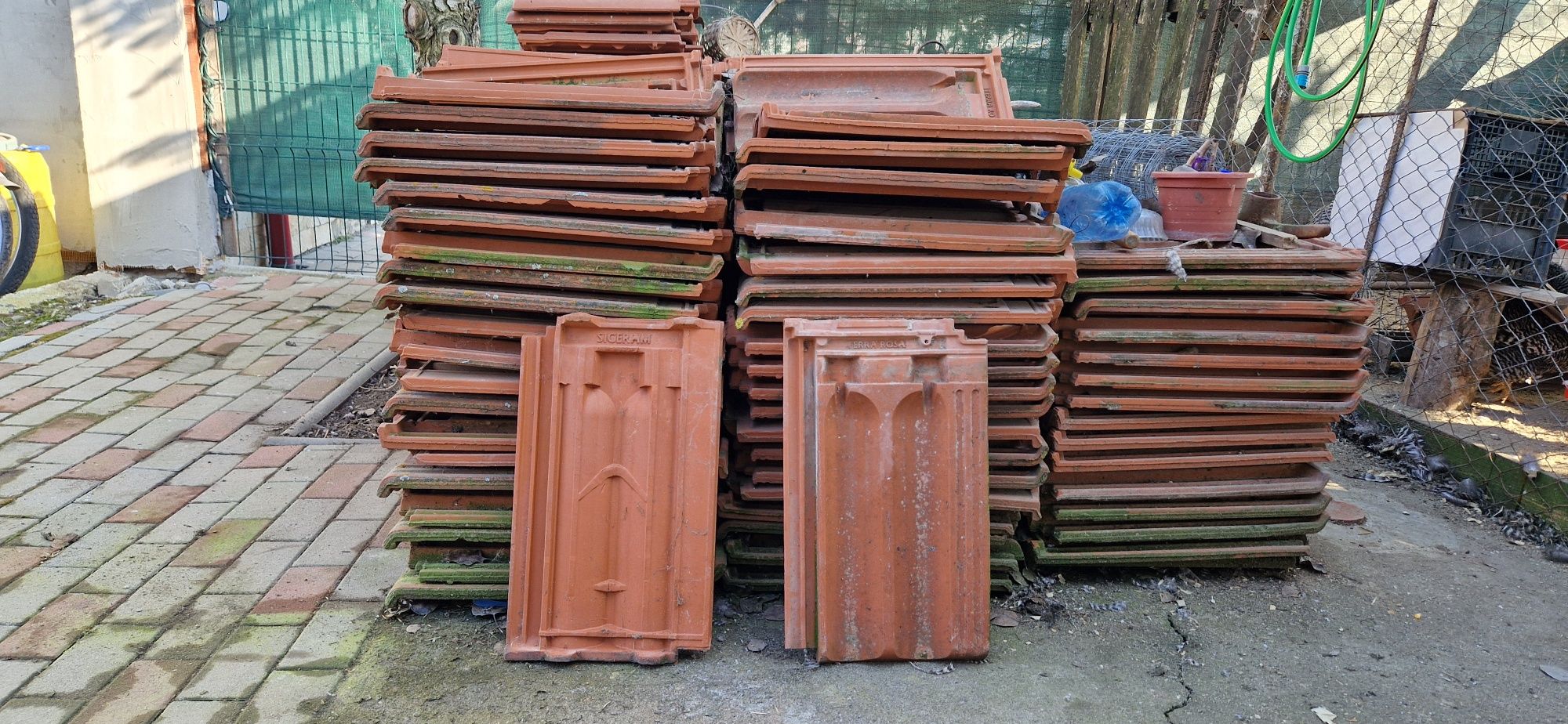 Țiglă ceramică Siceram,model Marsilia Terra rosa,aproximativ 400 bucăț