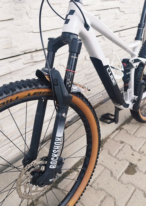 Bicicleta Cube Stereo Race 120 model 2021, Lightgrey black
Cadru Marim