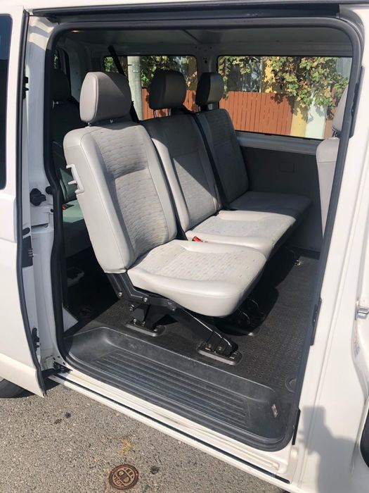 Vw transporter T5/ 2011, motor 2.0 TDI, 9 locuri