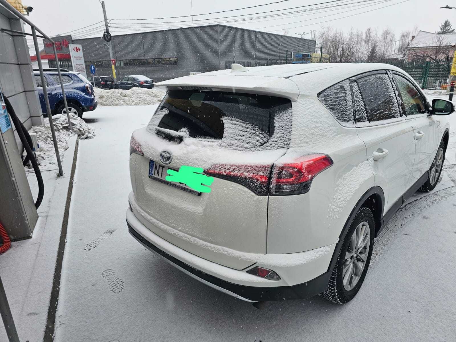 Vând Toyota RAV 4 HYBRID +GPL