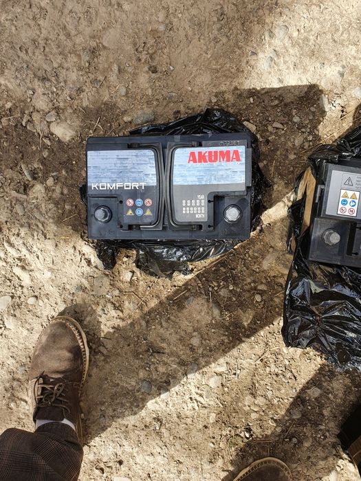 Vand baterii (acumulatori auto )