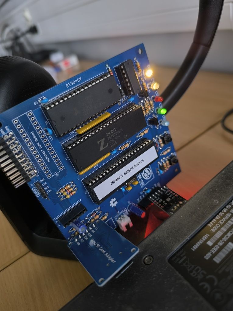 Z80 ретро компютър 
Проекта е на 
https://hackaday.io/pro