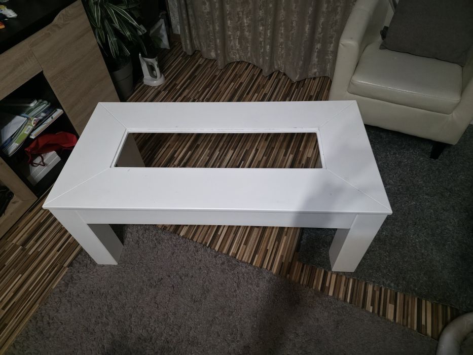 Холна  маса  бяла