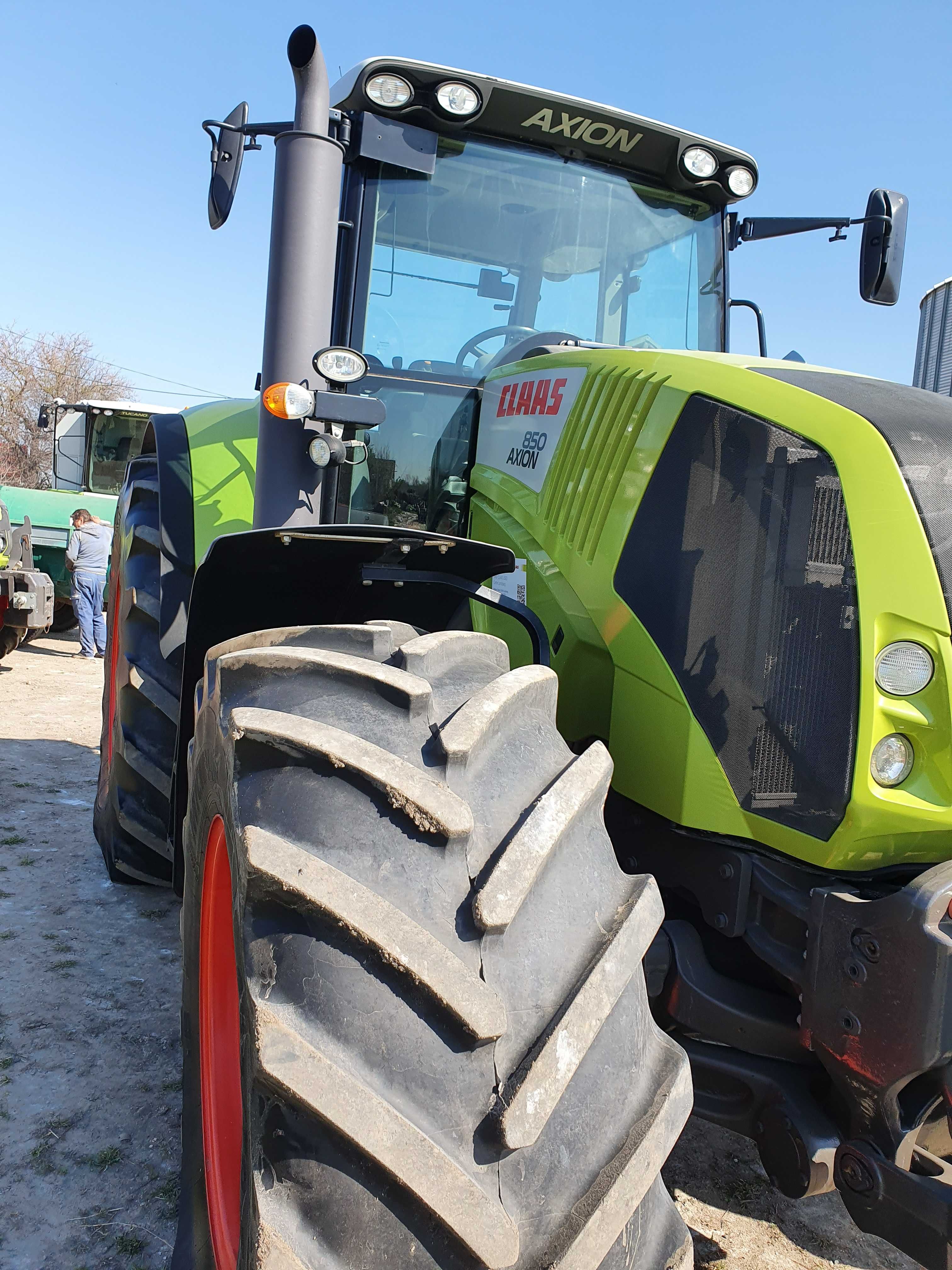 Tractor Claas Axion 850 - 250CP