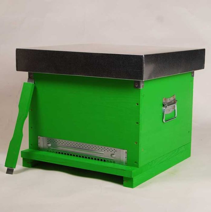 Vand stupi ( lazi ) de albine complete 12 rame nou