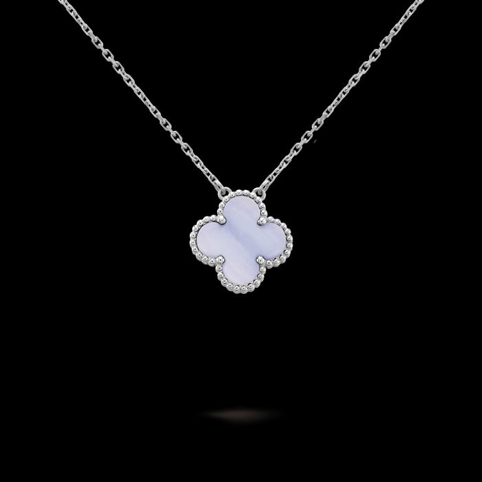 Van Cleef & Arpels VCA Rose Chalcedony Alhambra 1 Clover Дамско Колие