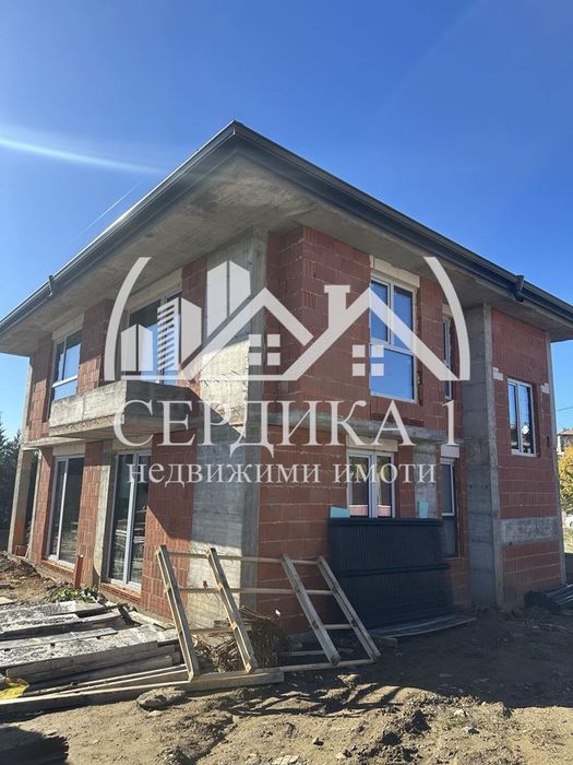 Къща в Благоевград-Изгрев