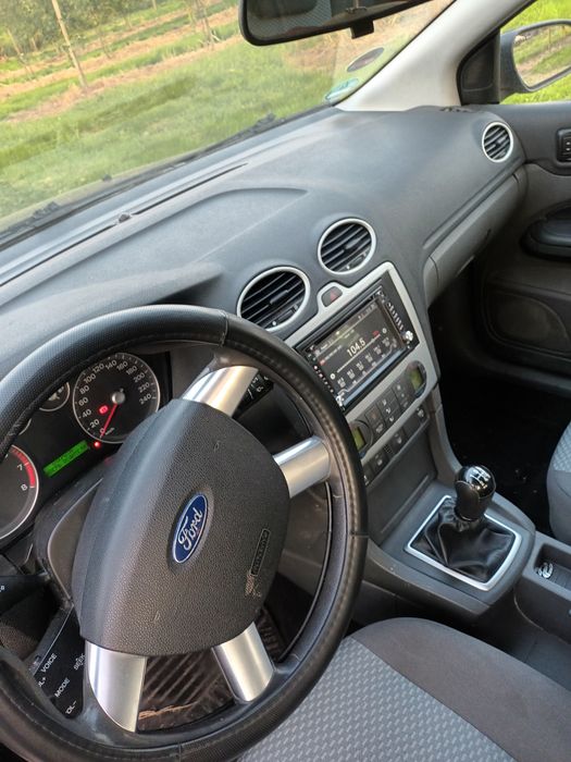 Ford focus a 2007 1.6 benzina
