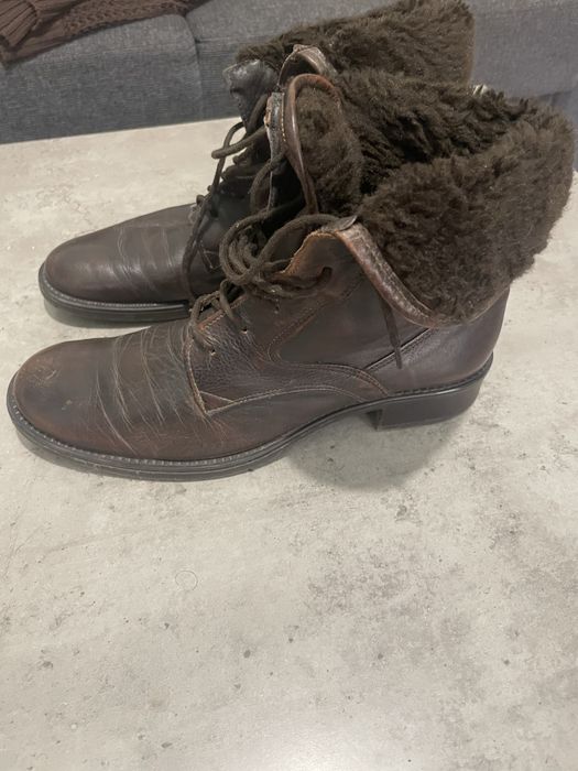 Ghete îmblanite din piele