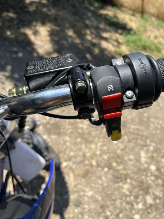 Vand motocross in stare perfecta