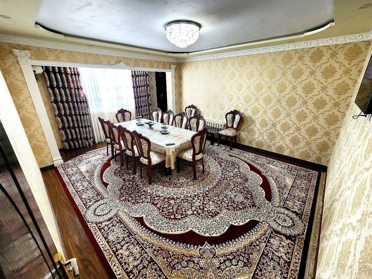 Yunusobod, Shohsaroy yaqinida joylashgan 2 xonali xonadon