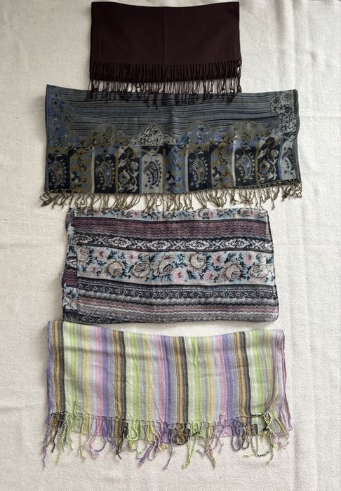 Дамски шлифери, размер М+шалове подарък