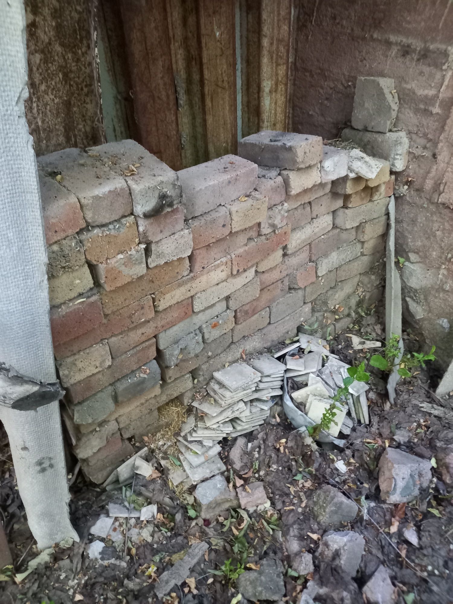 Кирпичи огнеупорные неиспользованные