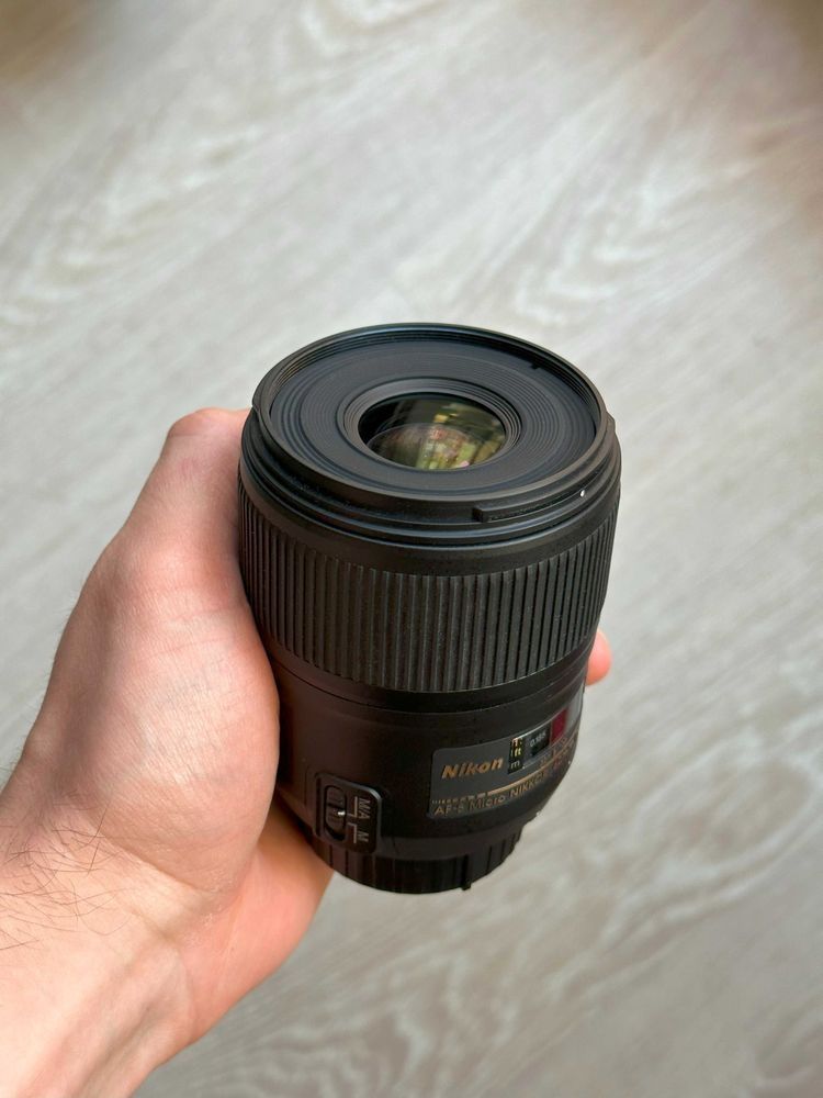 Обектив Nikon AF-S Micro Nikkor 60mm f/2.8G ED