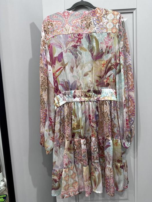 Продам платье от бренда Guess