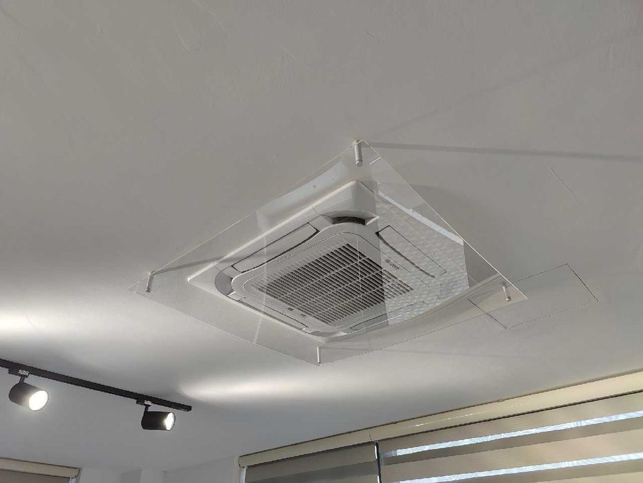 Deflector aer condiționat tavan – plexiglas, protecție curent aer