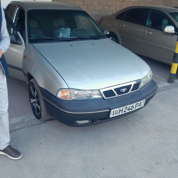 Некса 1 сотилади холати яхши краска бор сон ангре