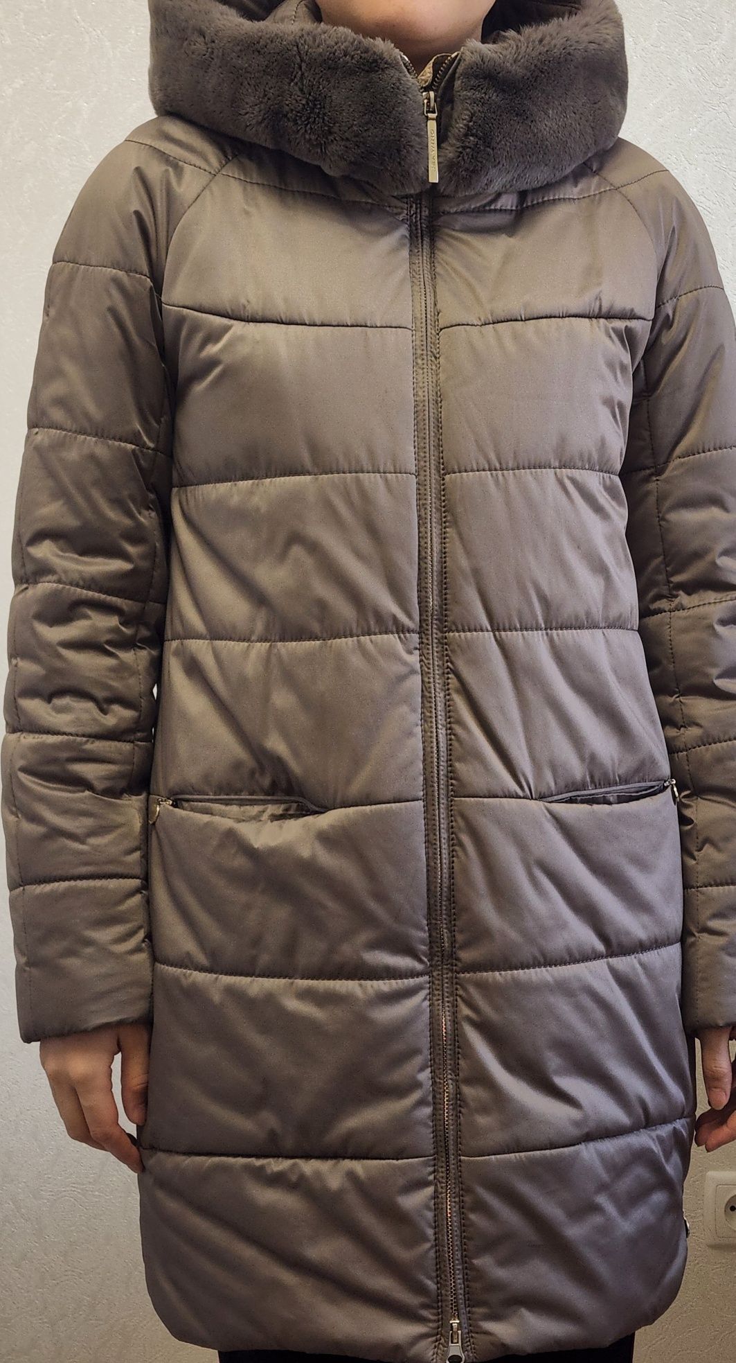 Пальто Zara, Ветровка Massimo Dutti, Куртка демисезон Тинсули