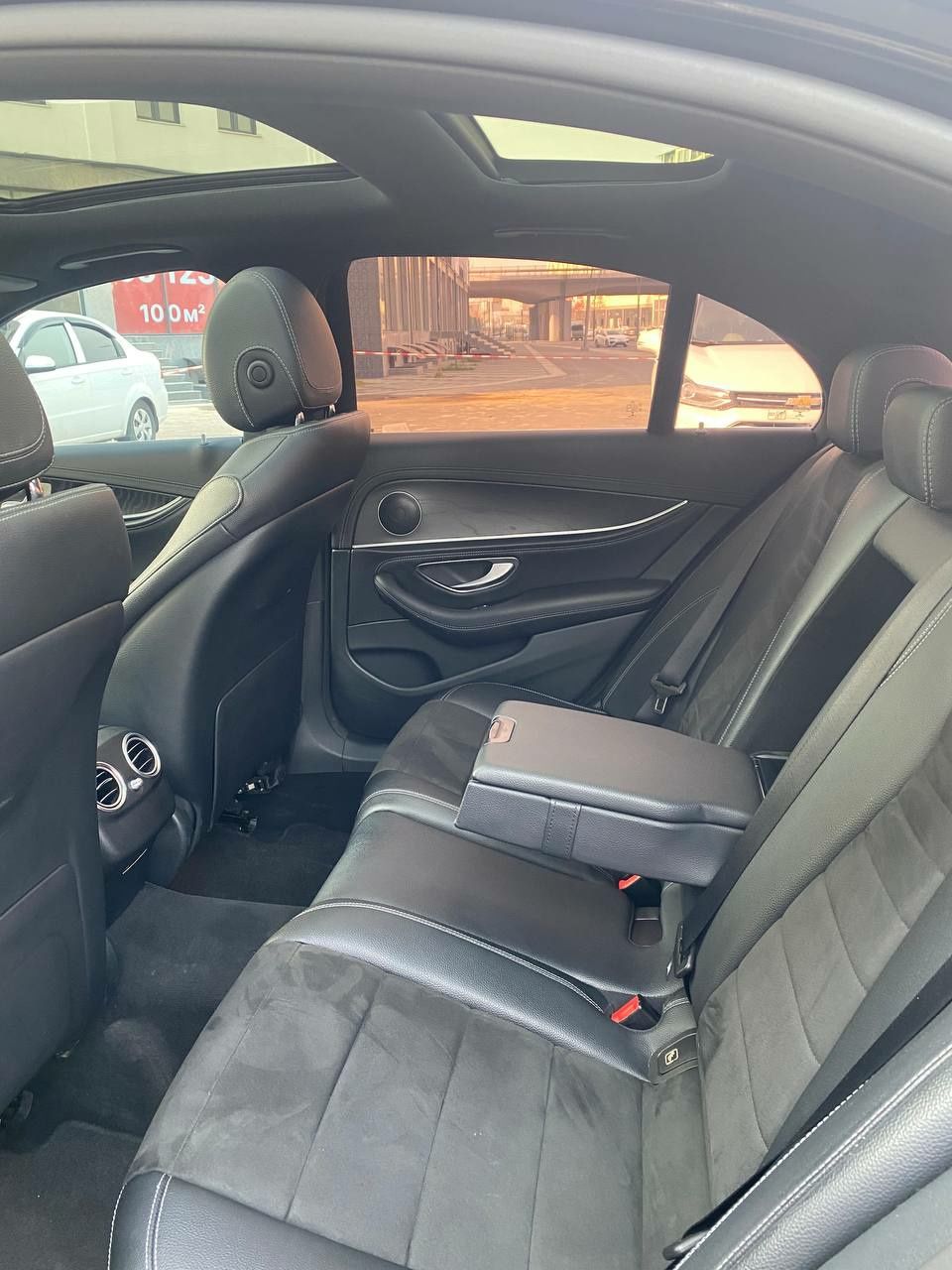 Mercedes Benz W213 E200