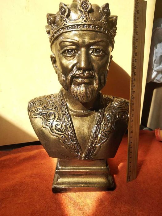 Бюст Тамерлан Амир Тимур