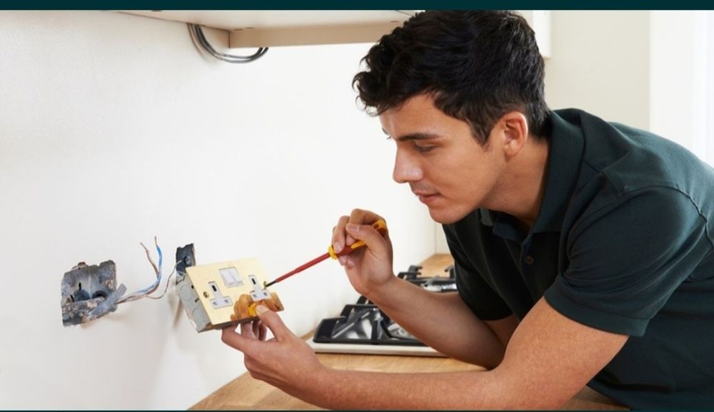 Электрик срочно — устранение короткого замыкания