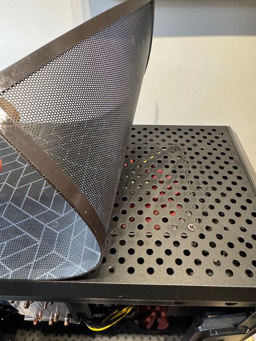 Геймърски PC с RTX 4070 | i7-8700K | NVMe 1TB