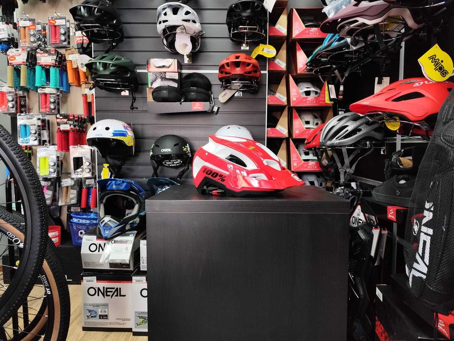 Casca Altec Helmet RED L/XL in stoc la Est Bike Funky Sports