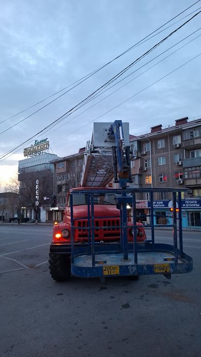 Автовышка вездеход.