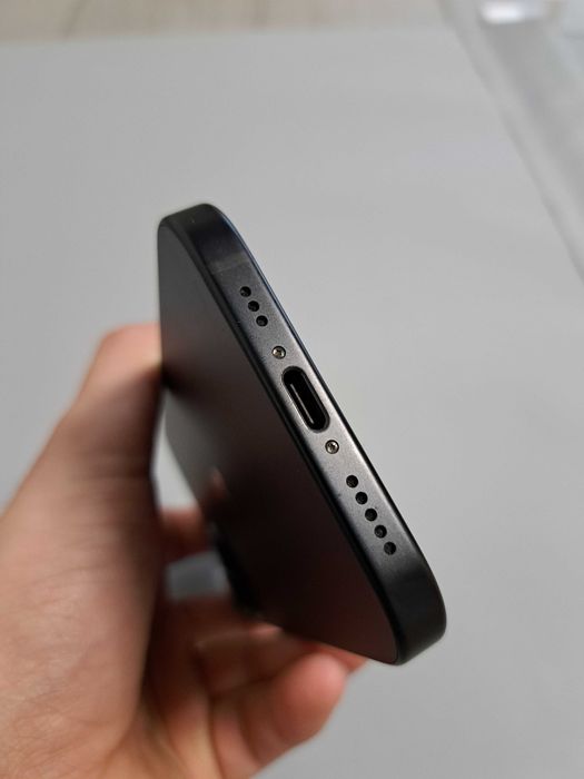 iPhone 15 128GB Black