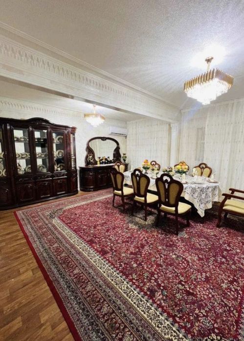Продается 4х комнатная на Юнусабад 10