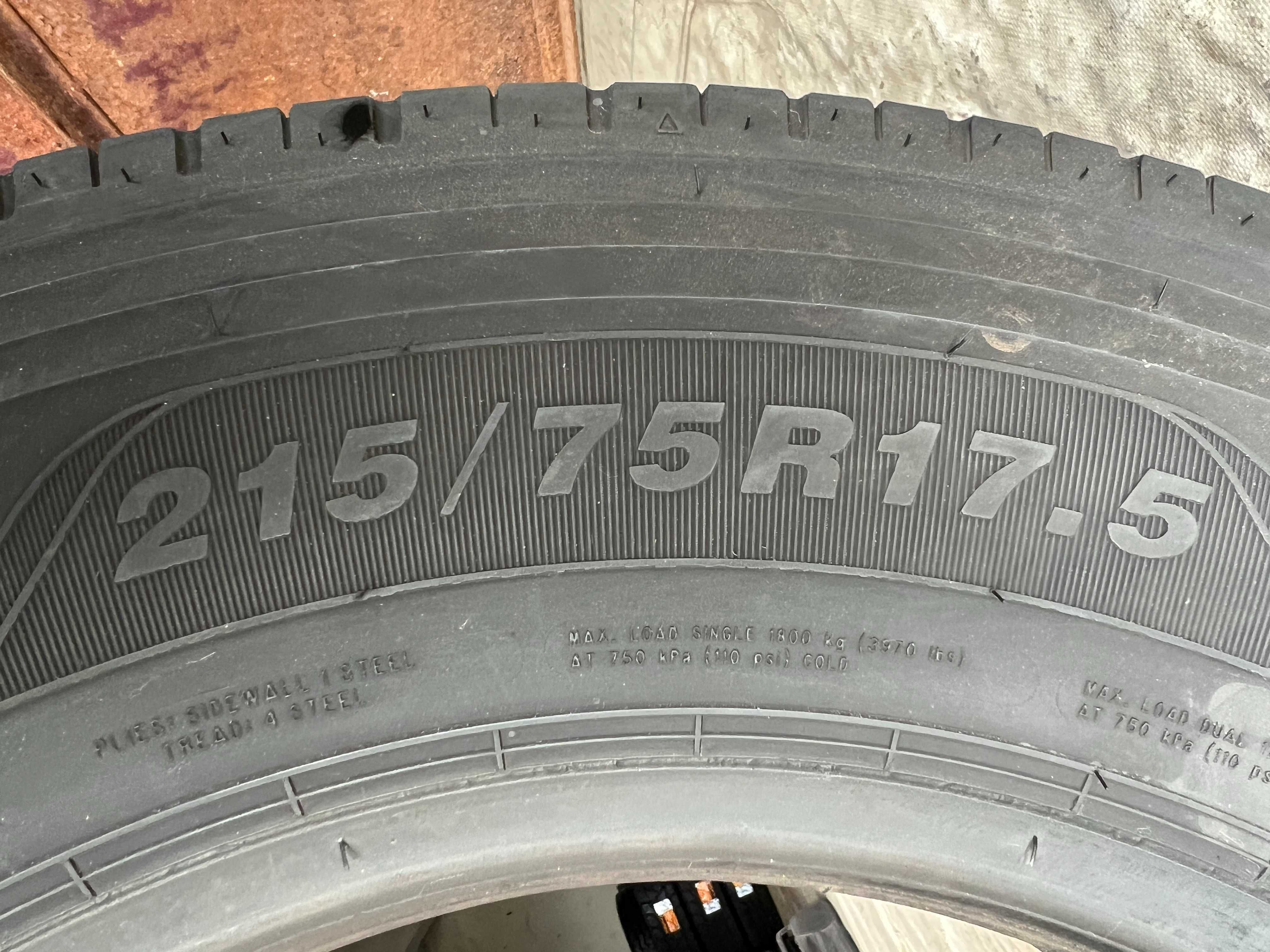 1 тежкотоварна гума 215/75R17.5 Goodyear KMaxS XL 128/126M M+S DOT3821