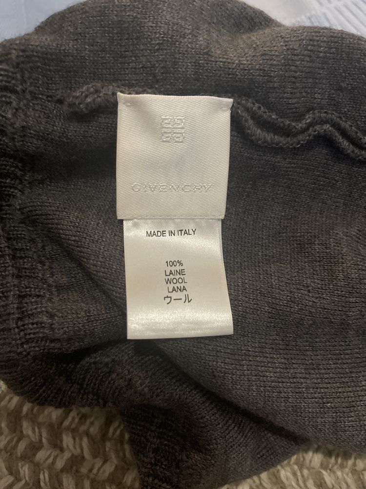 Caciula Givenchy