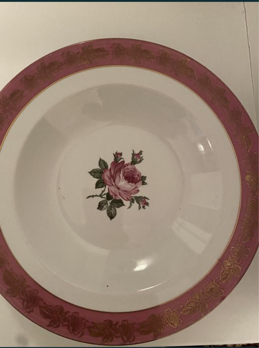 Фарфоровое блюдо с позолотой