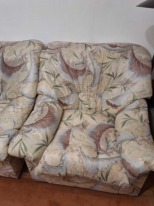 Холова гарнитура диван 3-ка с 2 фотьойла и 1 табуретка