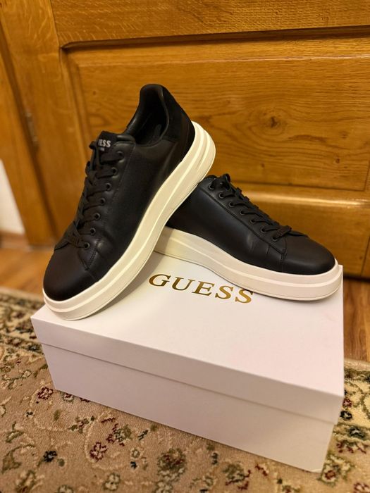 Adidasi Quess de vanzare