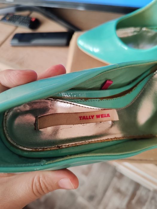 Дамски високи обувки