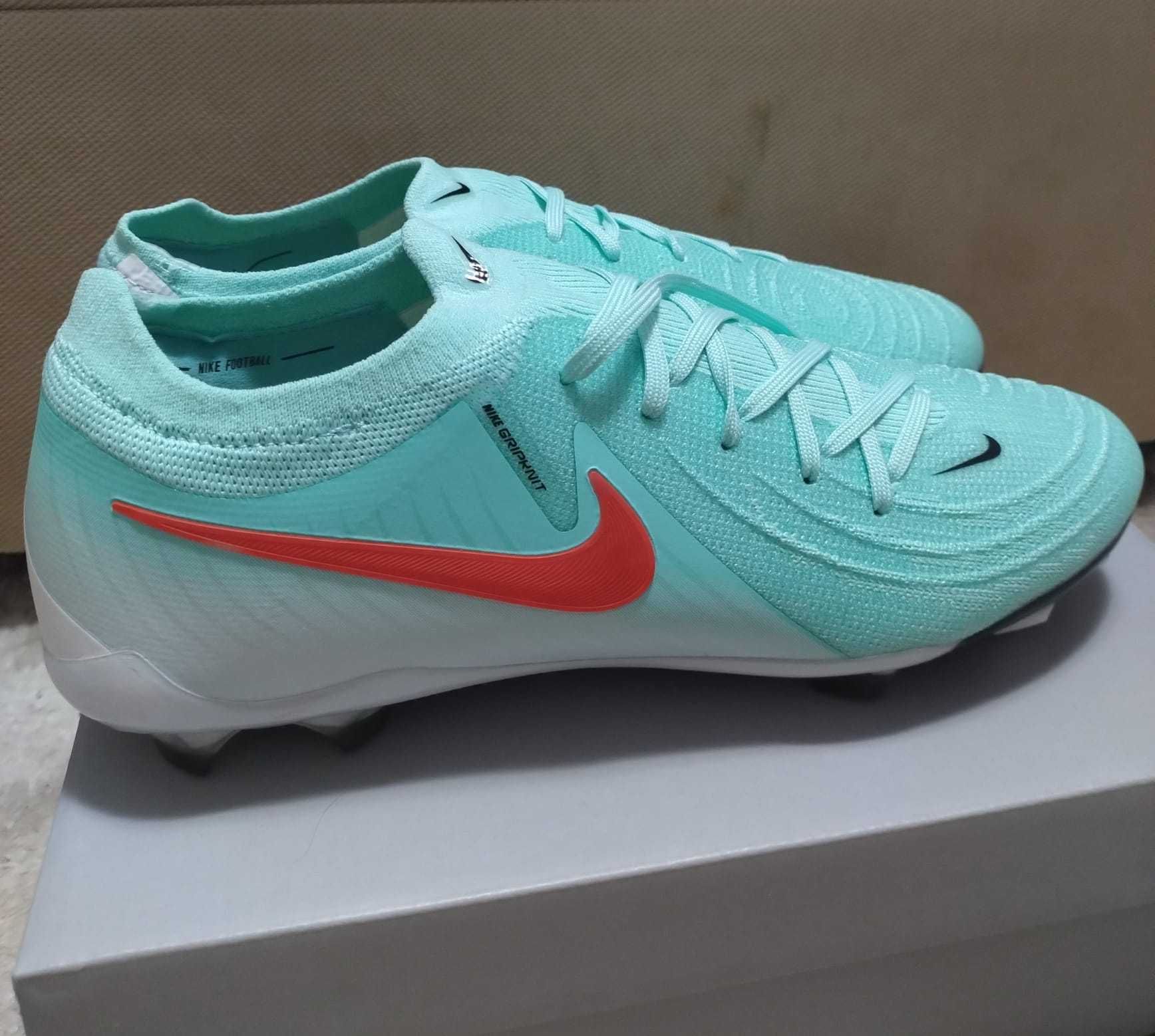 Ghete fotbal Nike Phantom Luna Elitee
