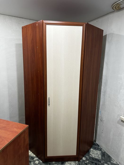 Продам шкаф,комод