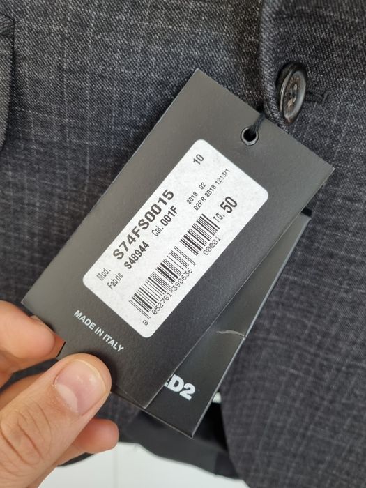 Costum nou Dsquared2 original marimea 50