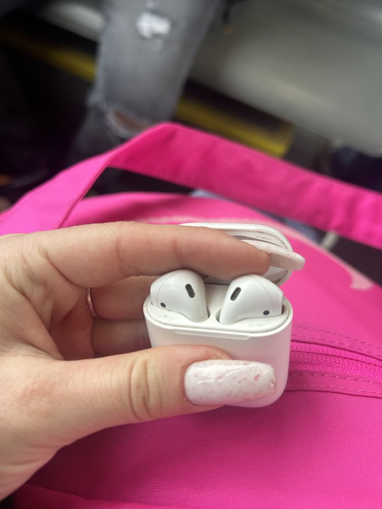 Оригинални air pods