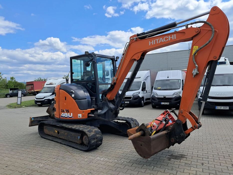 Hitachi ZX48-6 ZAXIS 48U DOUA CUPE , PICON SI LAMA TIP BULDOZER HITACHI ZX48-6 ZAXIS 48U doua cupe , picon si lama tip buldozer