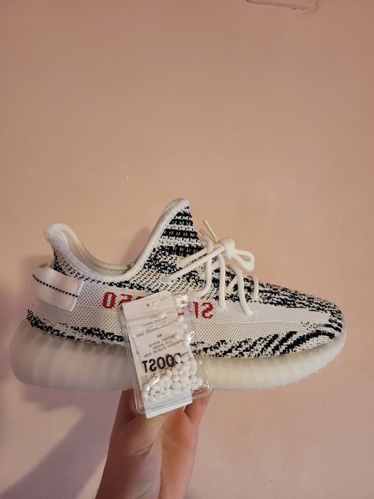 yeezi 350 nepurtati