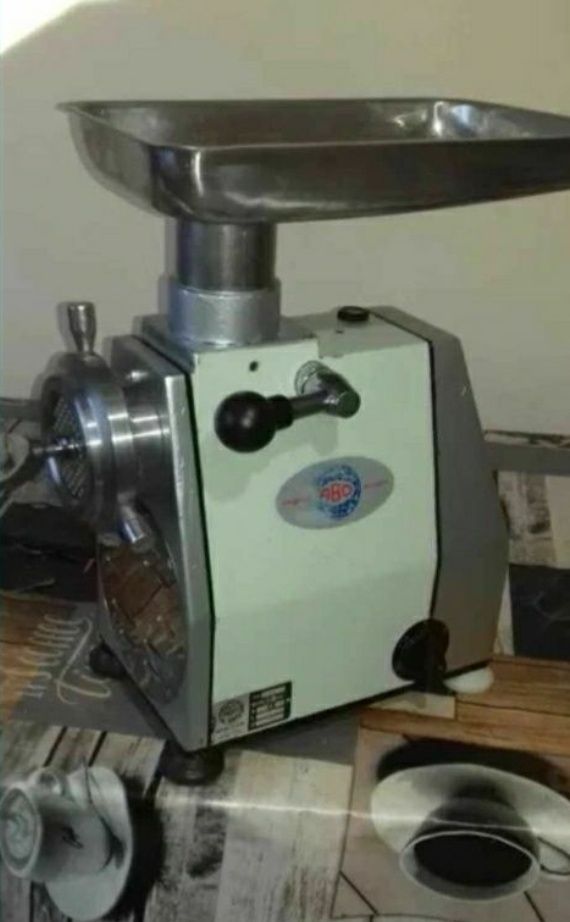 Mașină profesională carne nr 22.220v