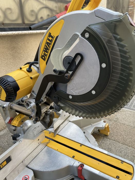 Dewalt masina de taiat la unghi dws780-qs tipe12