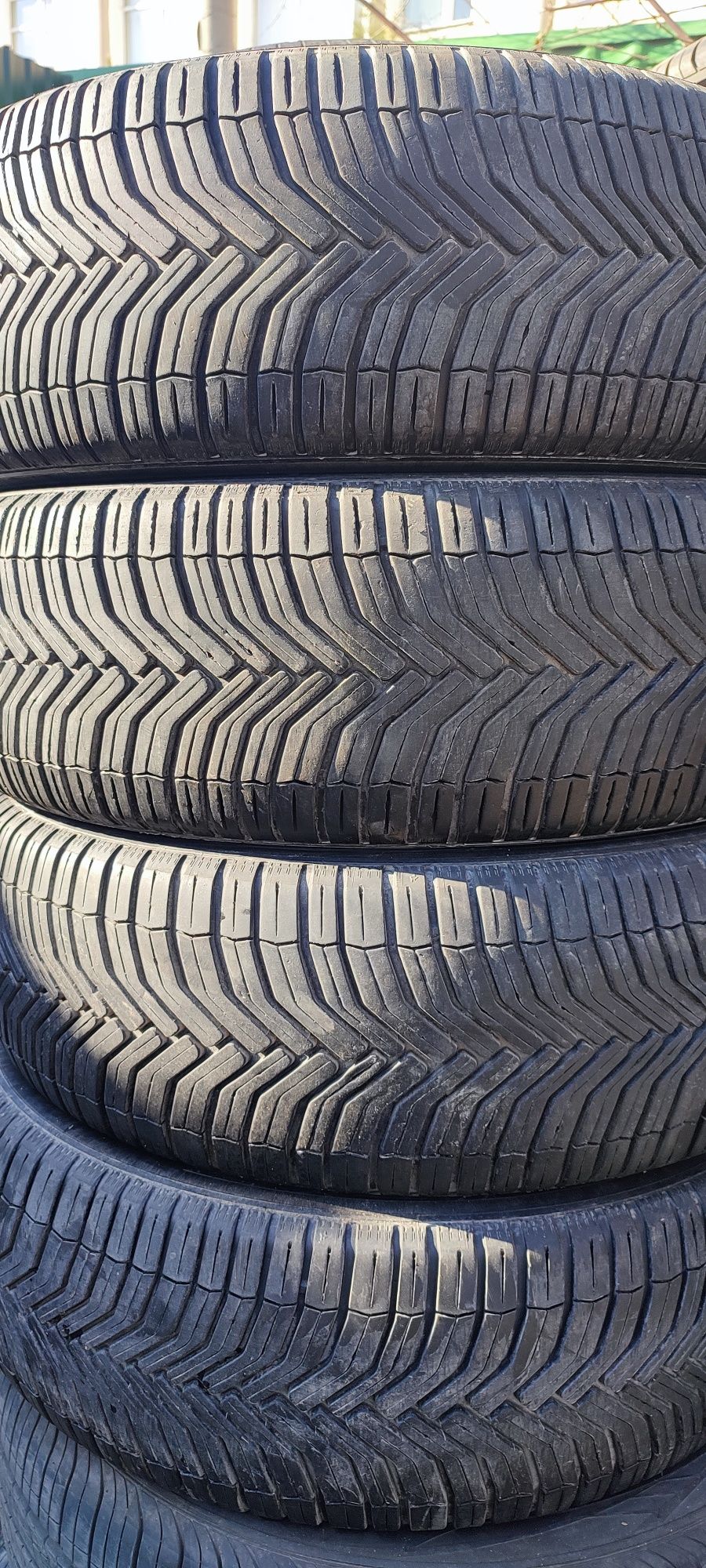 Michelin 225_60_R18 shina sotiladi