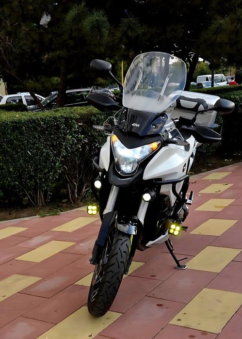 Honda VFR 1200x Crosstourer cu accesorii premium