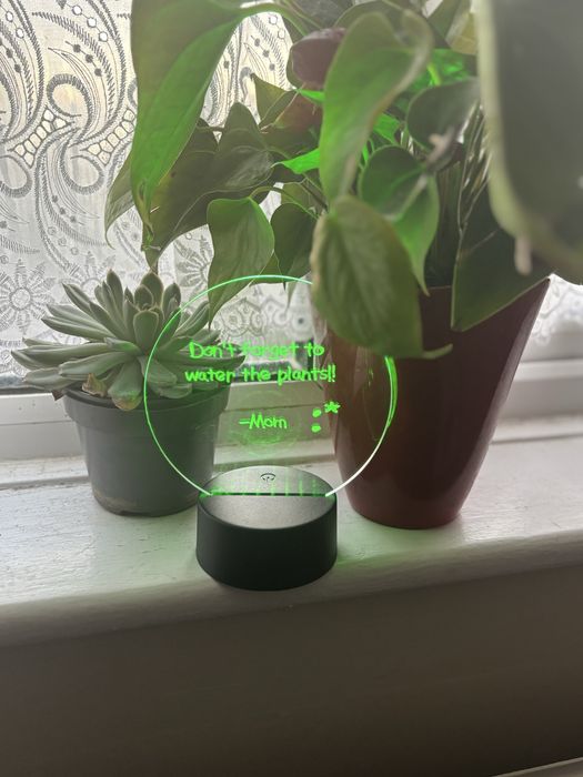 Lampa LED Personalizabilà - Scrie, Deseneaza!