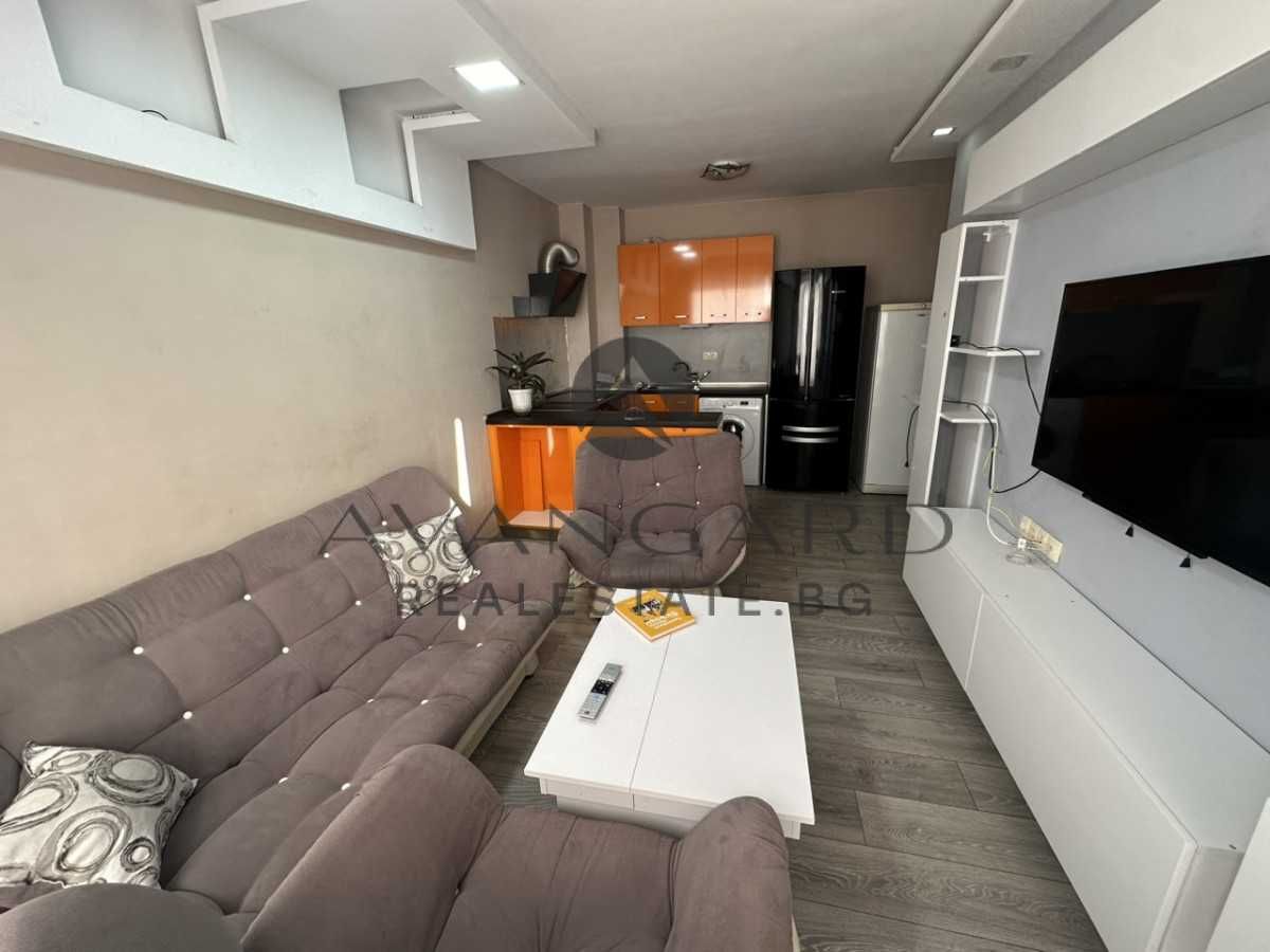 Продава се Тристаен апартамент в Пловдив, Кючук Париж - 76 кв.м за 1448 €/кв.м - Снимка #3