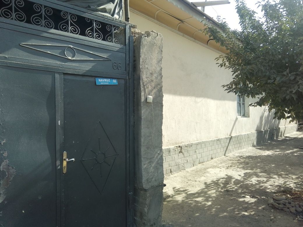 Xasanboy postdan 2 km kirganda Abduraxmonda uy sotiladi Kochani yuzida