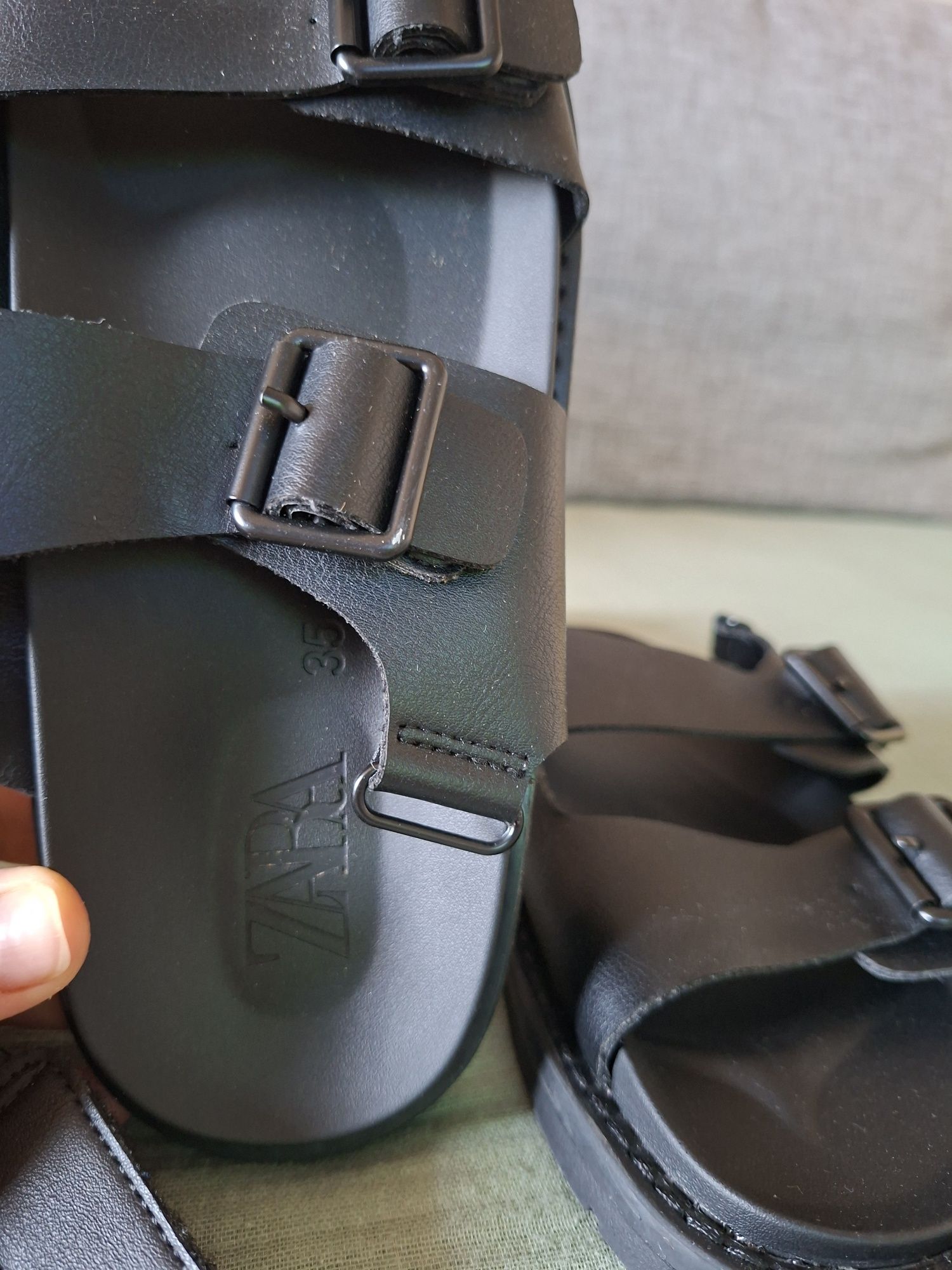 Чисто нови обувки за момче 35 номер (Vans, Reserved, Zara)